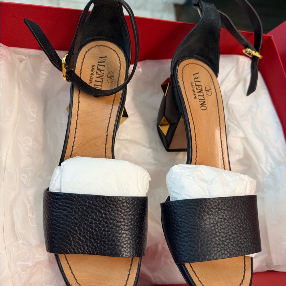 Valentino Black and Tan Heels with Minimalist Design